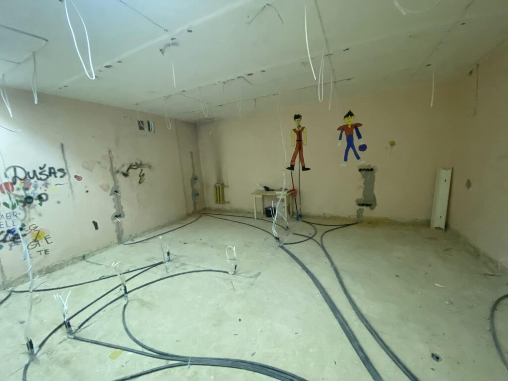 294158584_372090288401060_4287581543429987339_n